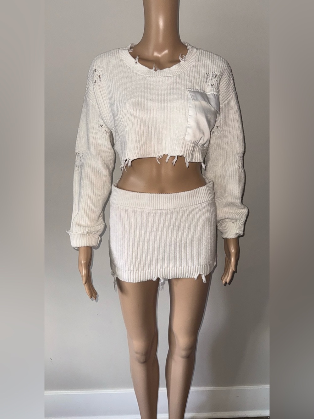 SER.O.YA Ivory Distressed Knit Top with Satin Pocket